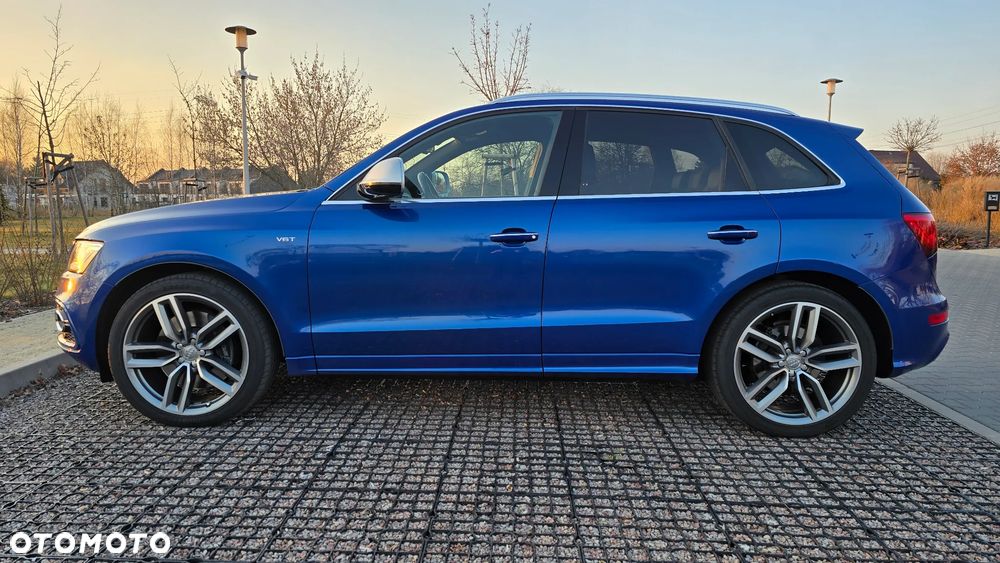 Audi SQ5 - 5