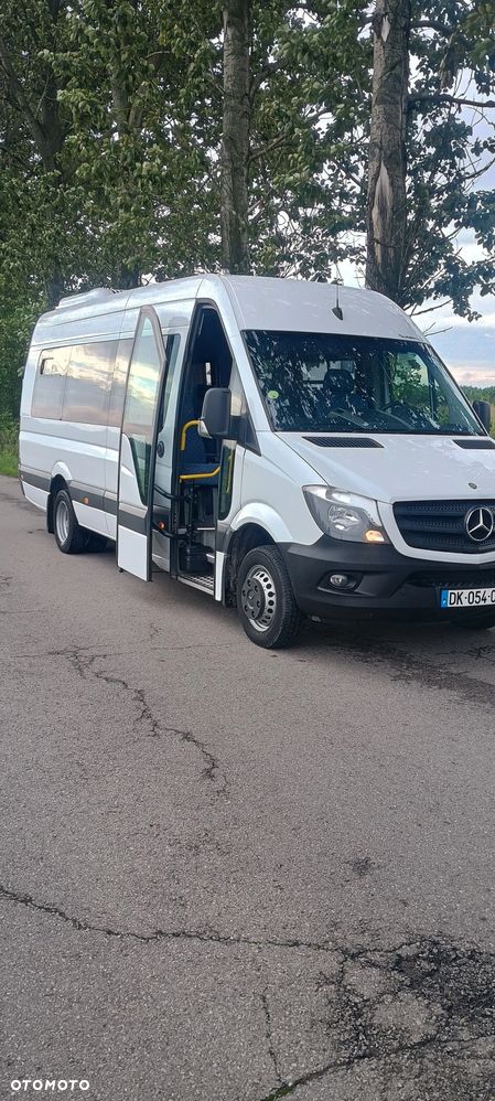 Mercedes-Benz Sprinter - 10