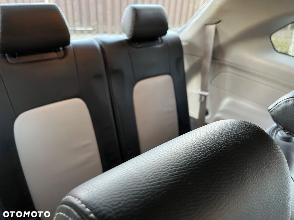 Chevrolet Captiva 2.2 D LTZ - 10