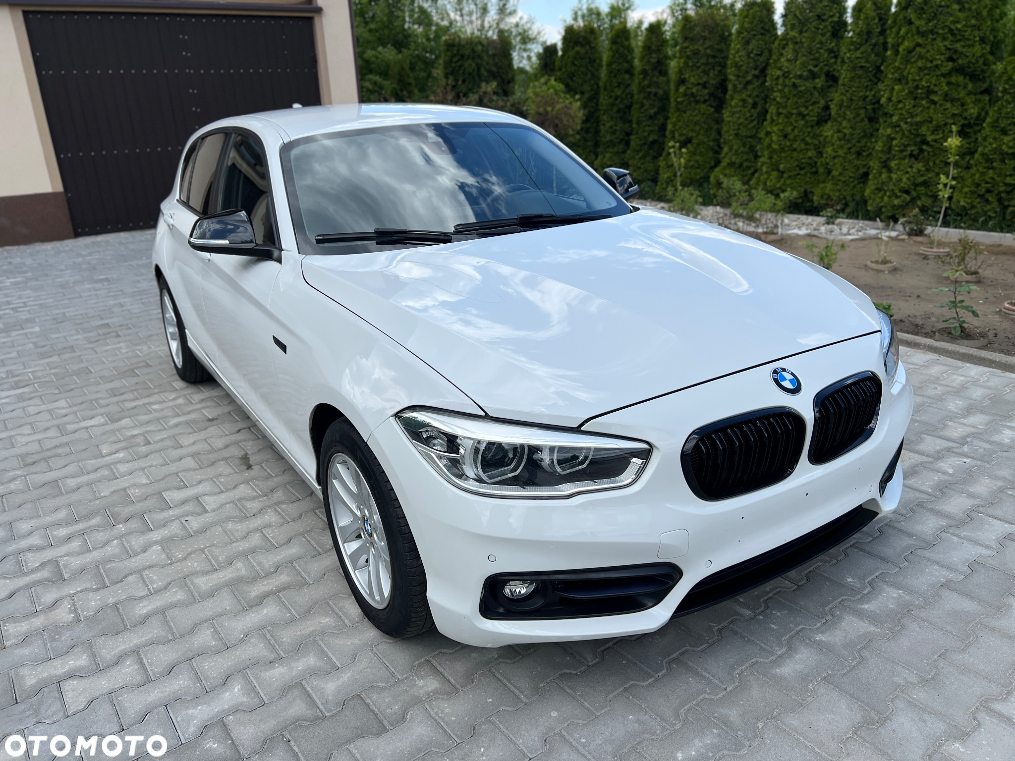 BMW Seria 1 118i Sport Line Shadow - 2