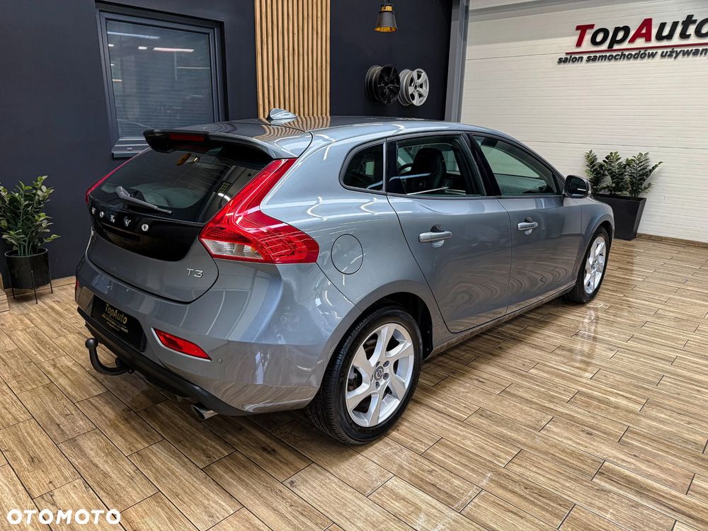 Volvo V40 T3 Momentum - 7