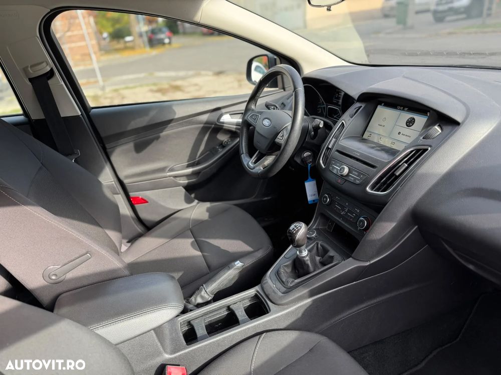 Ford Focus 1.0 EcoBoost Start-Stopp-System ACTIVE STYLE - 6