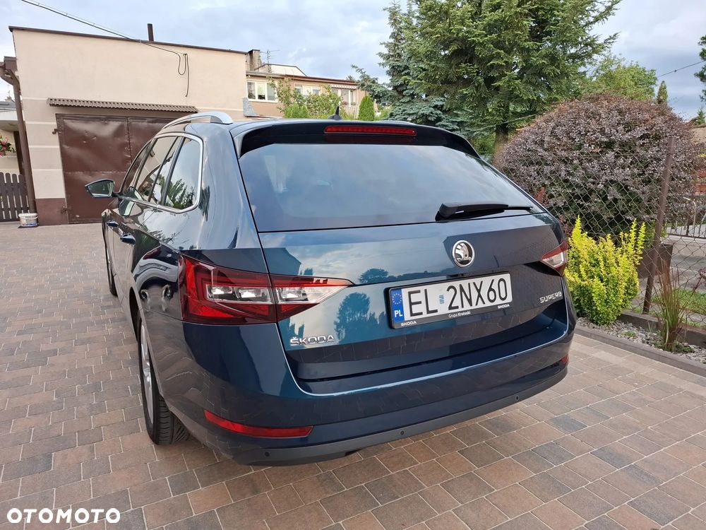 Skoda Superb 2.0 TDI DSG Style - 20