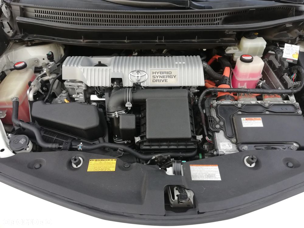 Toyota Prius+ (Hybrid) Comfort - 22