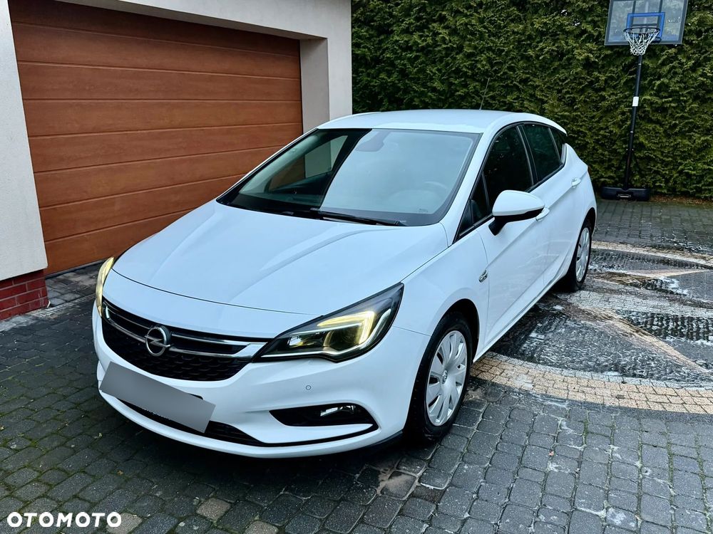 Opel Astra 1.6 CDTI Enjoy S&S - 1