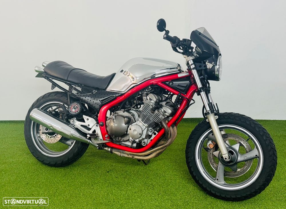 Yamaha XJ Café Racer - 5