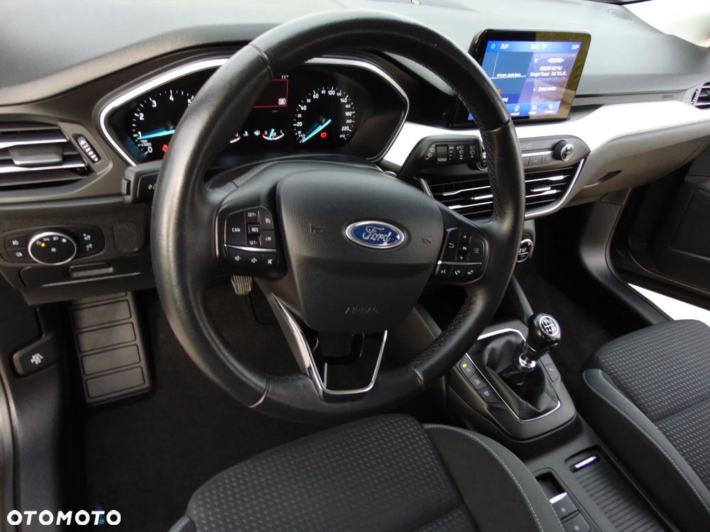 Ford Focus 1.0 EcoBoost Start-Stopp-System COOL&CONNECT DESIGN - 16