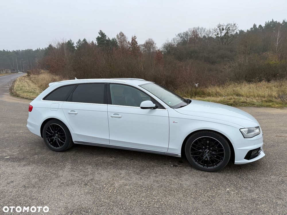 Audi A4 Avant 2.0 TDI DPF clean diesel quattro S tronic S line Sportpaket - 8