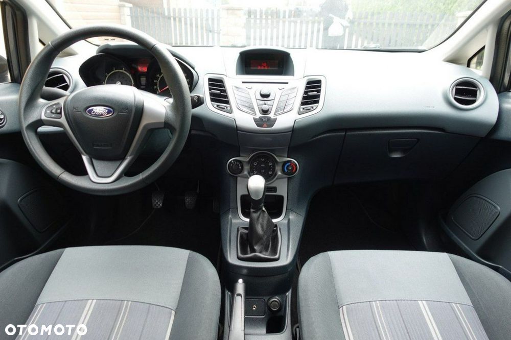 Ford Fiesta - 13