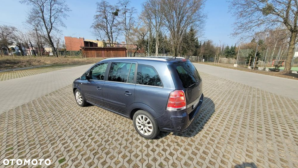 Opel Zafira 1.9 CDTI Cosmo - 16