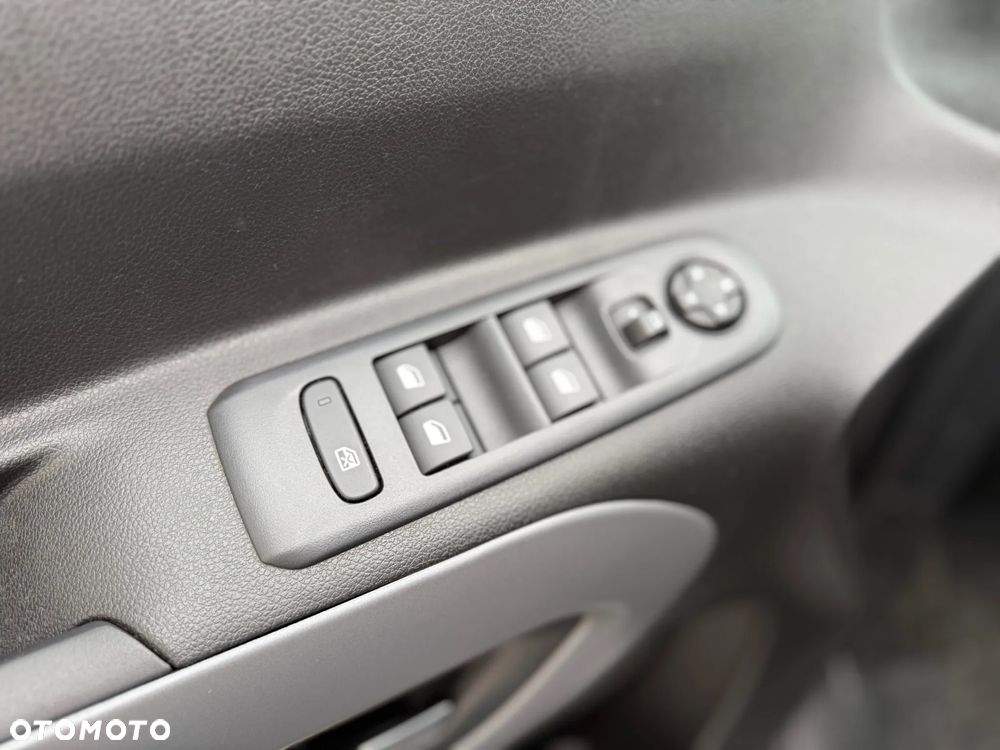 Toyota Proace City Verso Long 1.5 D-4D Business - 10