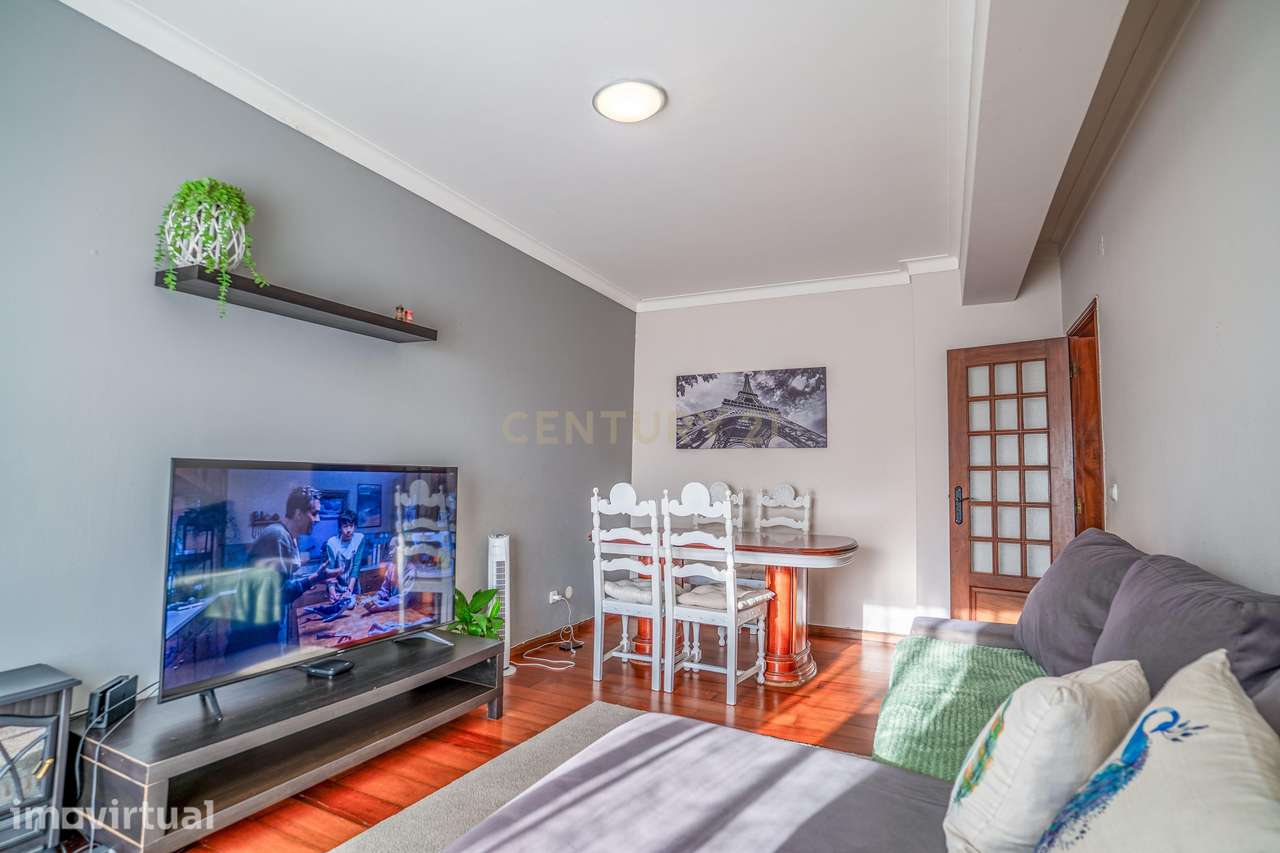 Apartamento T2 em Caldas, junto ao Parque D. Carlos e Centro Comercial - Grande imagem: 4/18