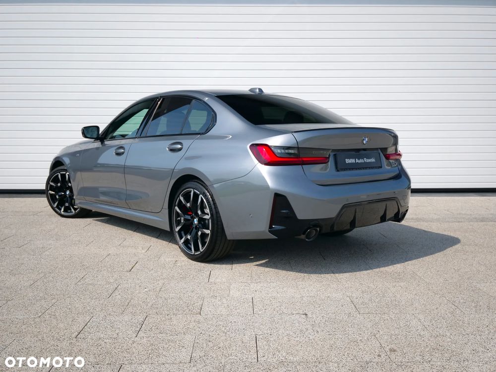 BMW Seria 3 330i xDrive M Sport sport - 12