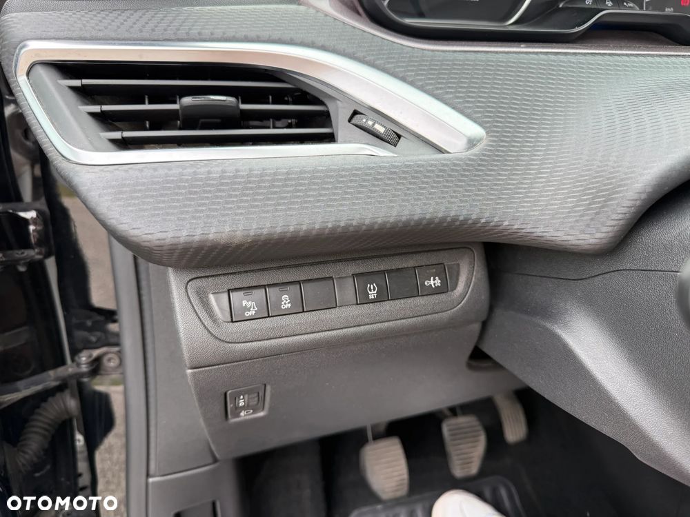 Peugeot 2008 PureTech 82 Allure - 23