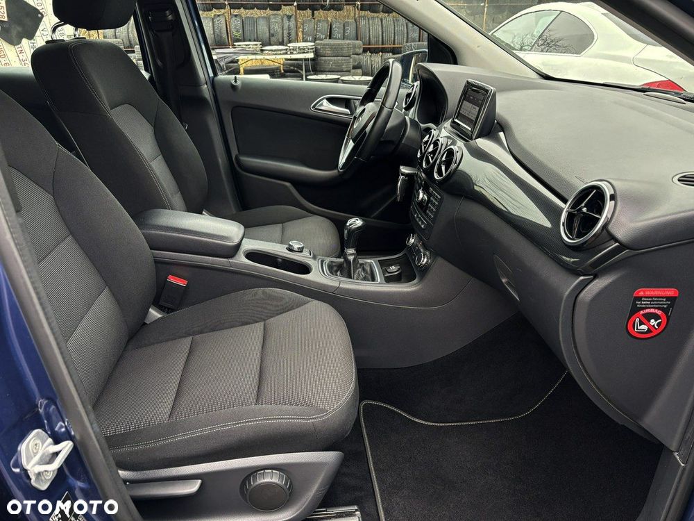 Mercedes-Benz Klasa B 180 Style - 14