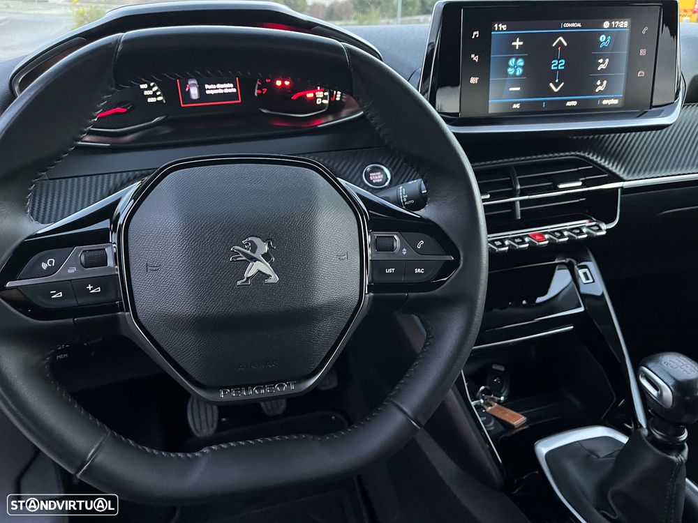 Peugeot 2008 PureTech 130 Allure - 10