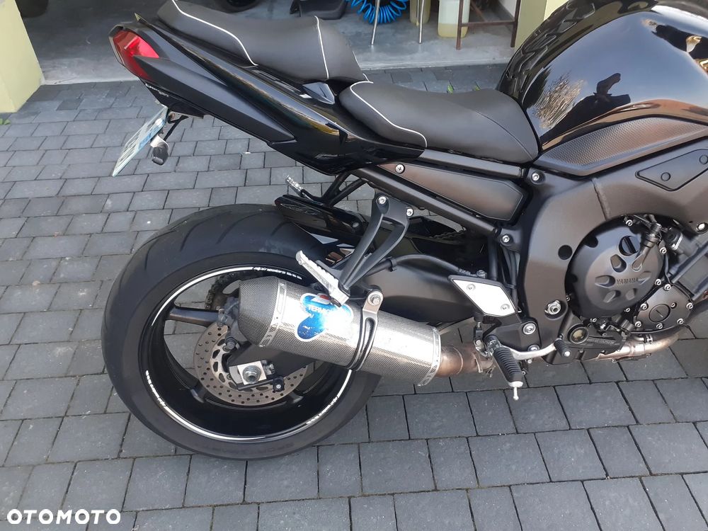 Yamaha FZ - 16