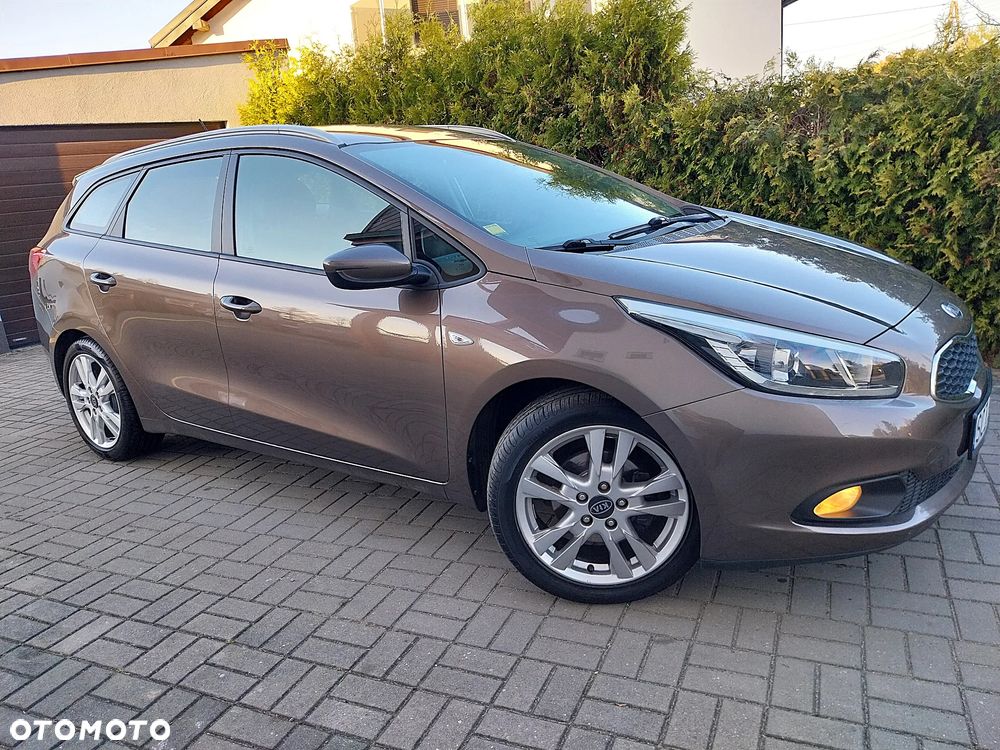 Kia Ceed 1.4 CVVT Attract - 26