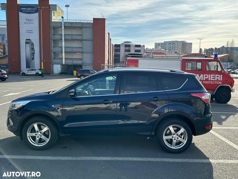 Ford Kuga 2.0 TDCi 4WD Powershift Titanium - 8