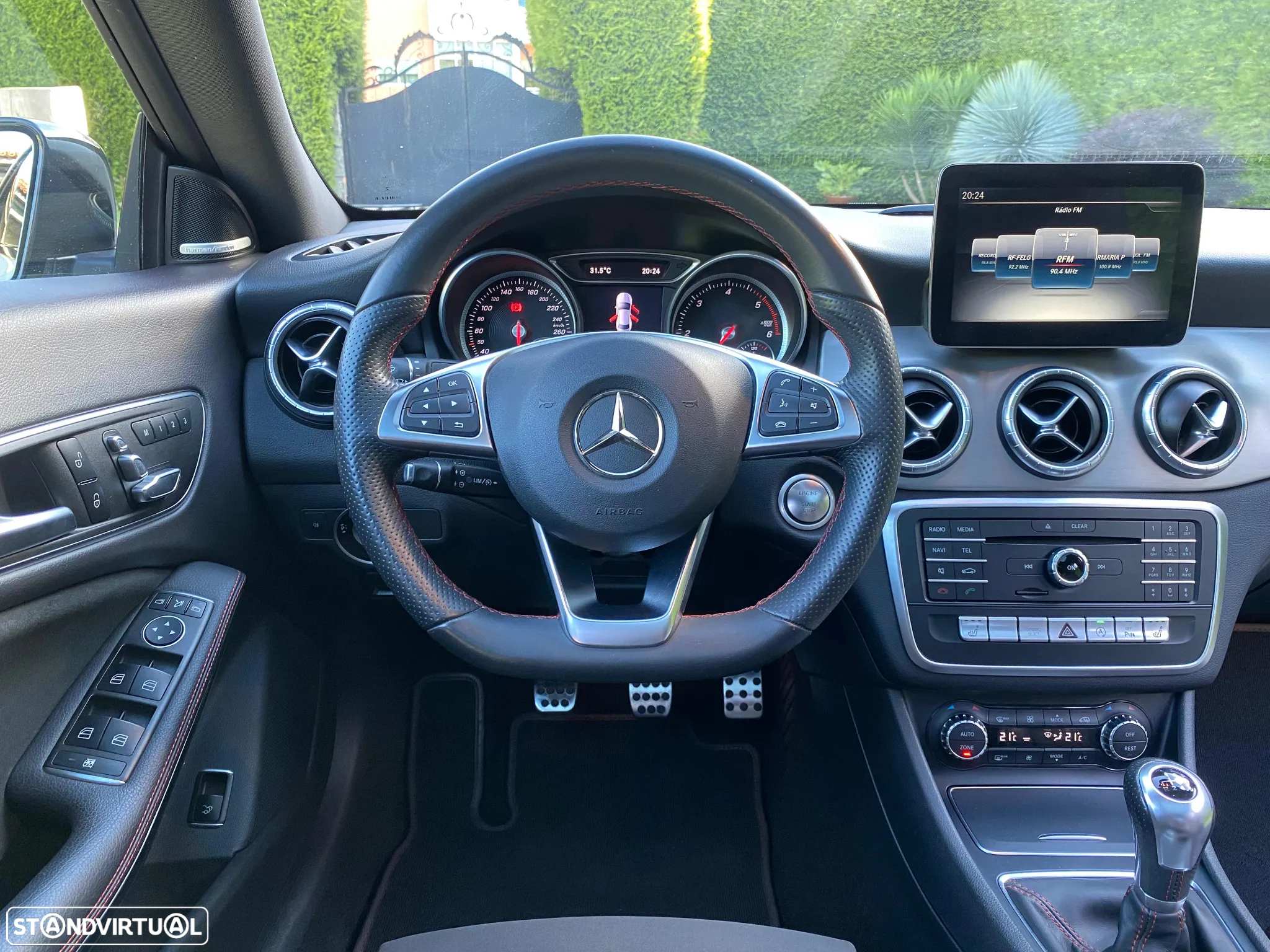 Mercedes-Benz CLA 180 d AMG Line - 10