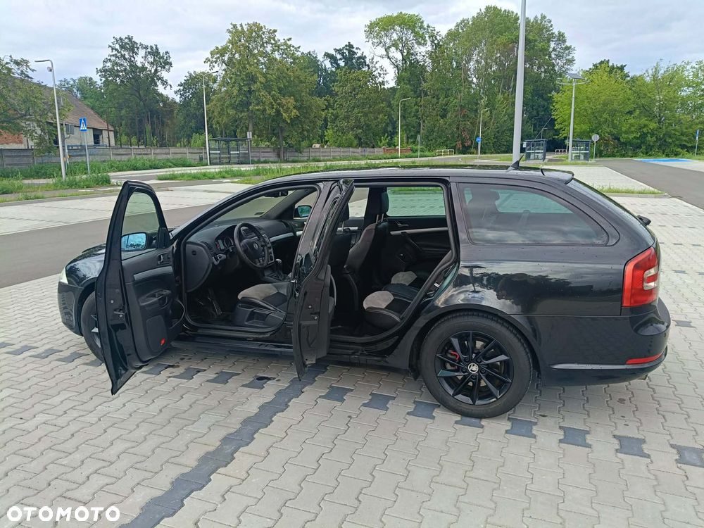 Skoda Octavia 2.0 TDI DPF RS - 6