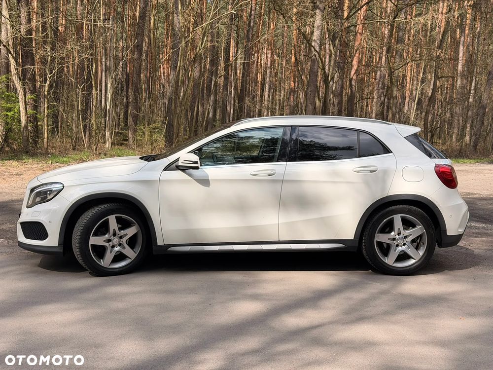 Mercedes-Benz GLA 200 7G-DCT AMG Line - 4