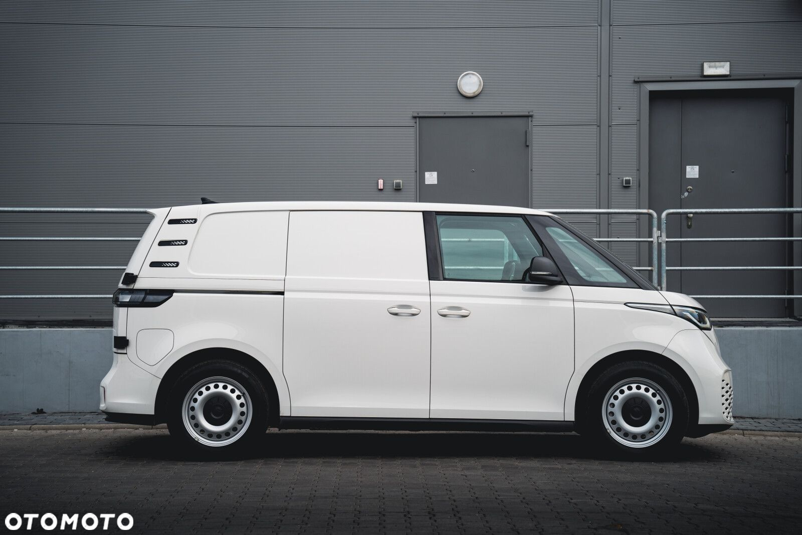 Volkswagen ID. Buzz Cargo L1 204 KM - 18