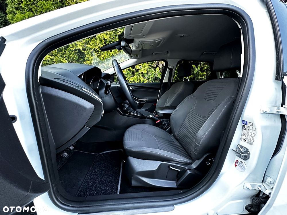Ford Focus 1.0 EcoBoost Start-Stopp-System TITANIUM STYLE - 5