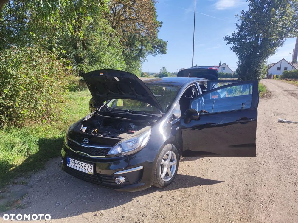 Kia Rio 1.4 L - 3