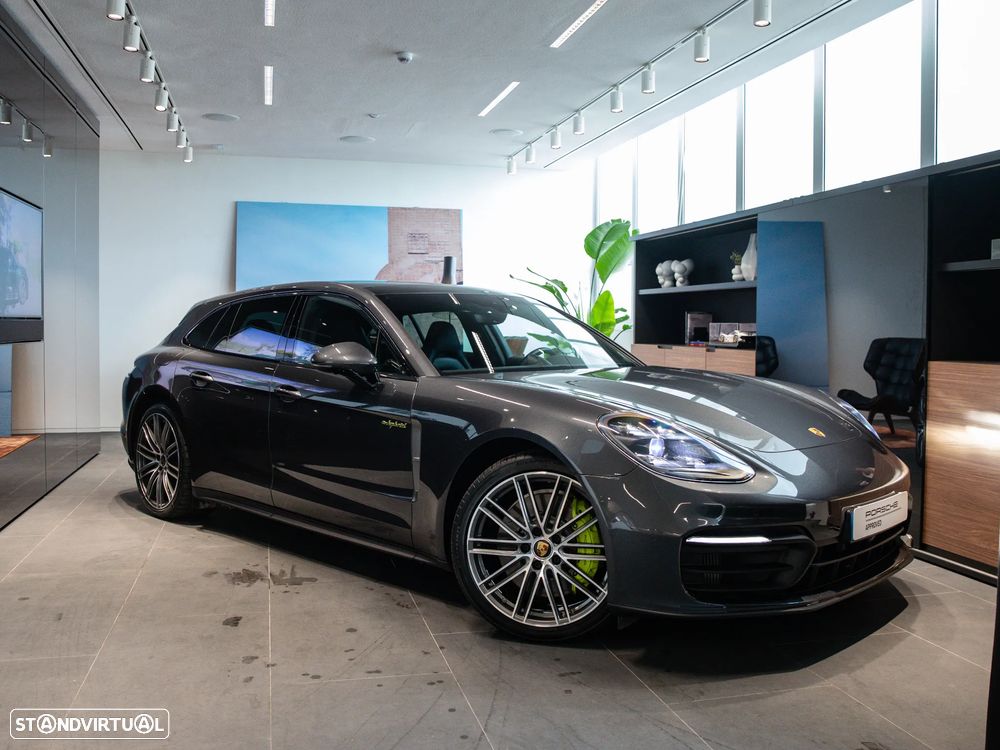 Porsche Panamera Sport Turismo 4 E-Hybrid Platinum Edition PDLS - 5