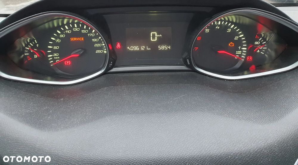 Peugeot 308 PureTech 82 Access - 23