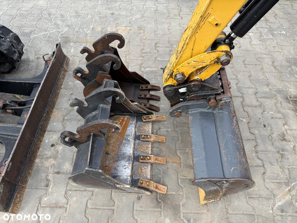 Caterpillar MINIKOPARKA CAT 301.7D 2016 3367MTH 301 301.7 301.8 302 - 10