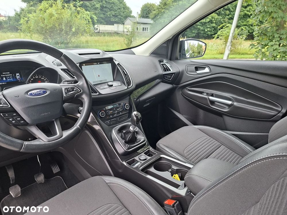 Ford Kuga 1.5 EcoBoost 2x4 Titanium - 9