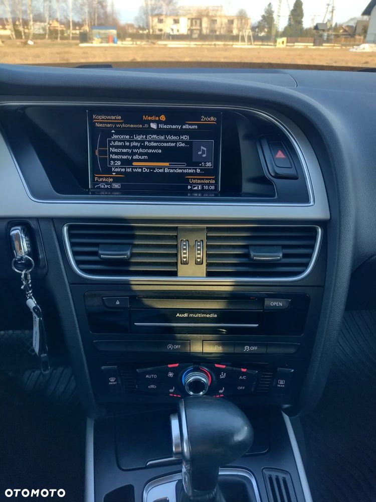 Audi A4 Avant 2.0 TDI DPF clean diesel multitronic Ambiente - 26