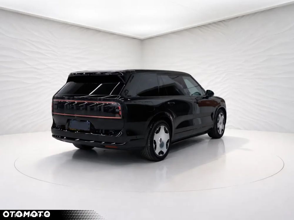 ZEEKR 9X - 11