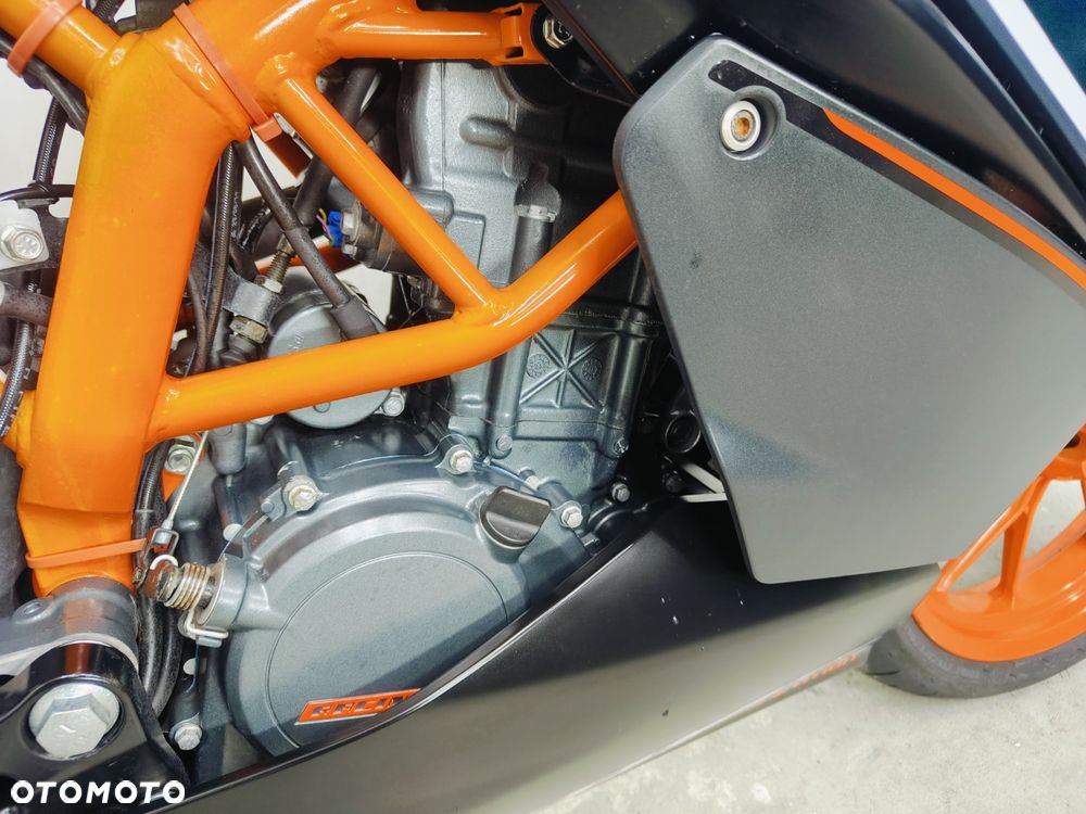 KTM RC 125 - 6