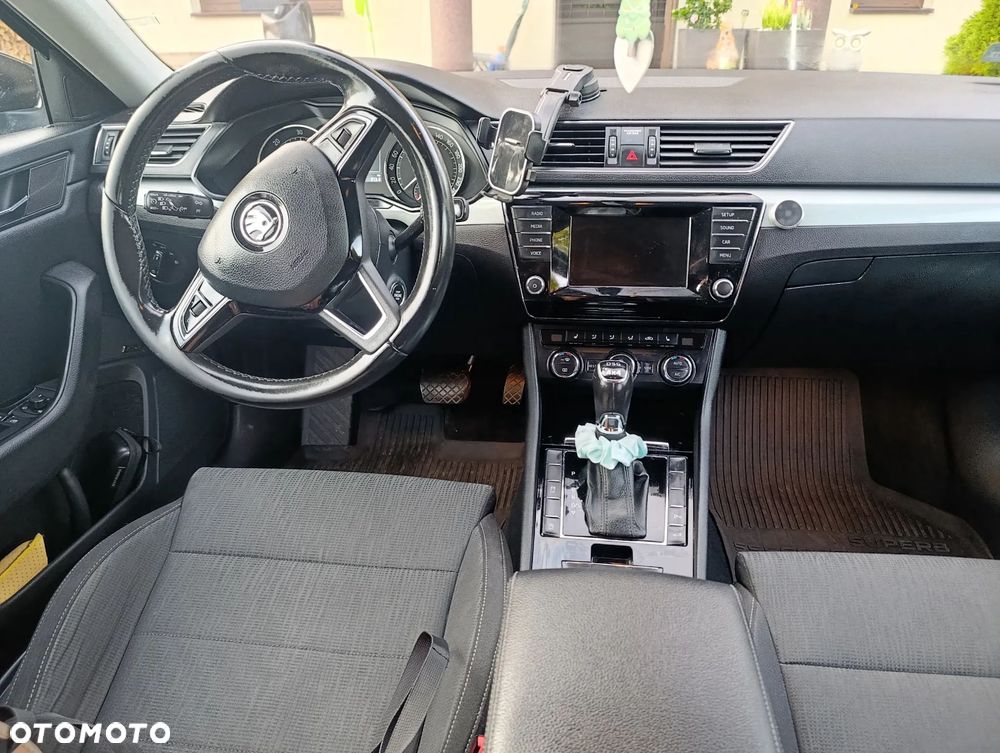 Skoda Superb 2.0 TDI 4x4 Sportline DSG - 12