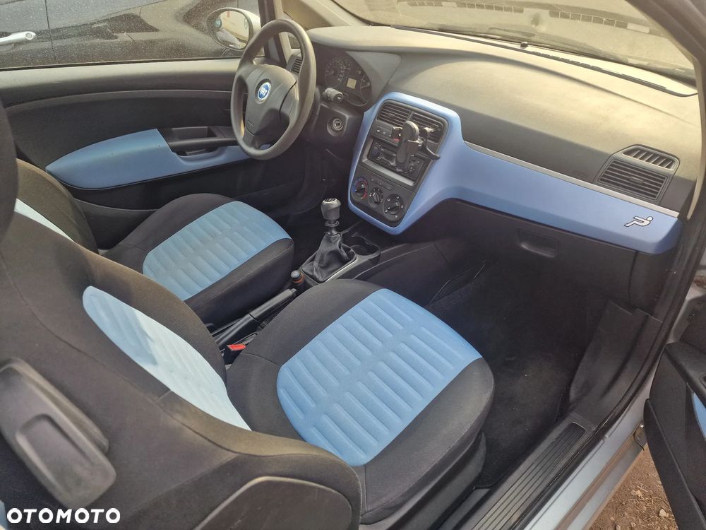 Fiat Grande Punto - 8