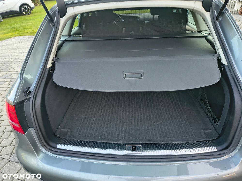 Audi A4 Avant 2.0 TDI DPF Attraction - 13