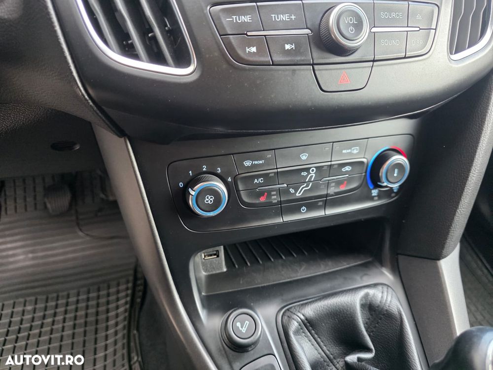 Ford Focus 1.5 TDCi DPF Start-Stopp-System Business - 12