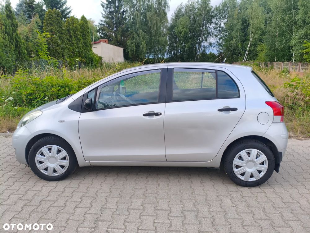 Toyota Yaris 1.33 Luna - 16