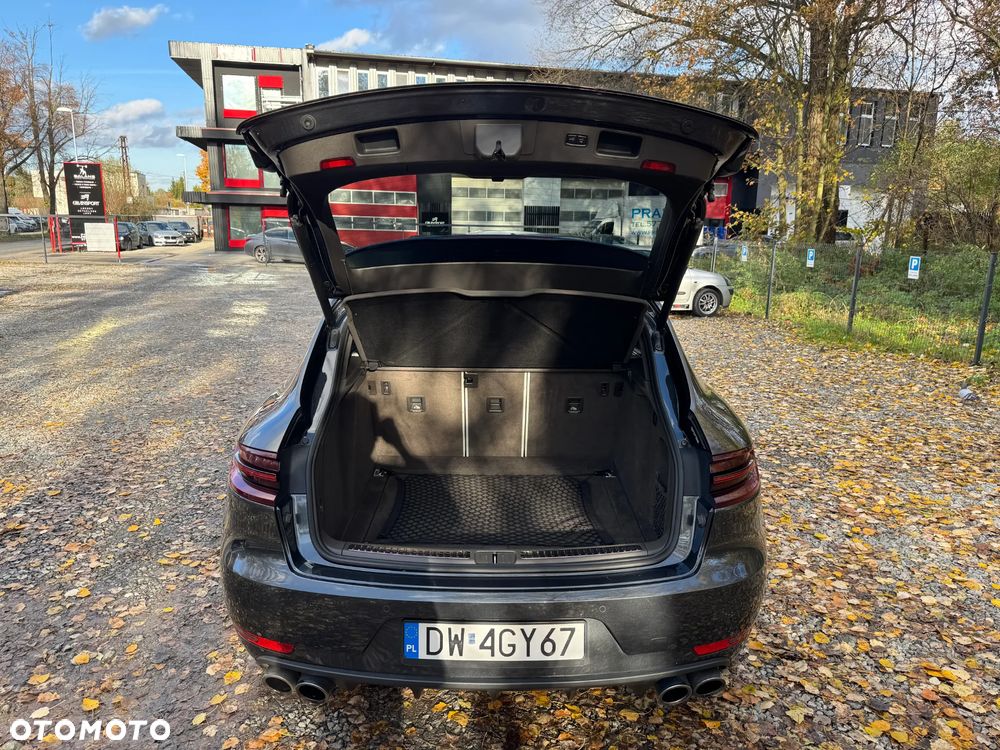 Porsche Macan - 18