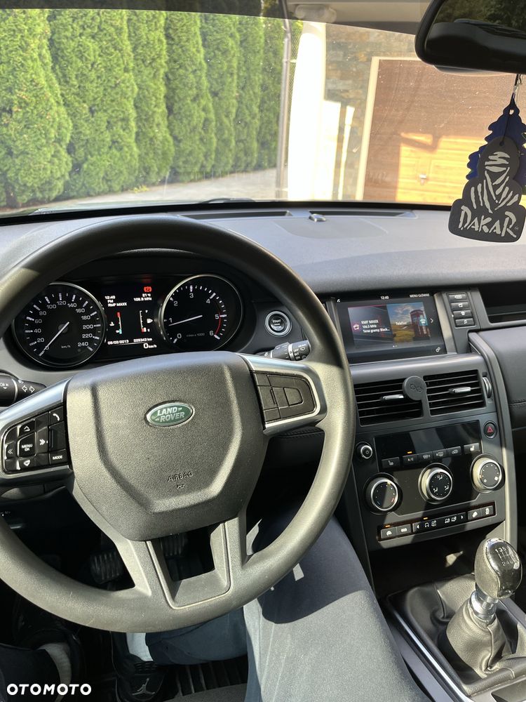 Land Rover Discovery Sport - 8