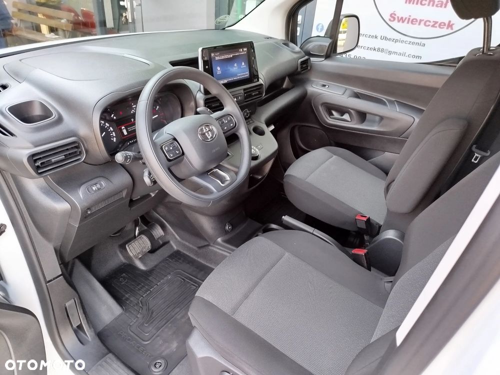 Toyota Proace City - 12