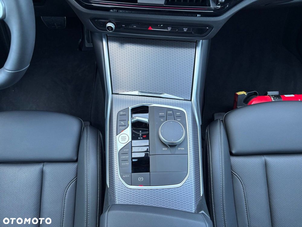 BMW Seria 3 318i M Sport - 40