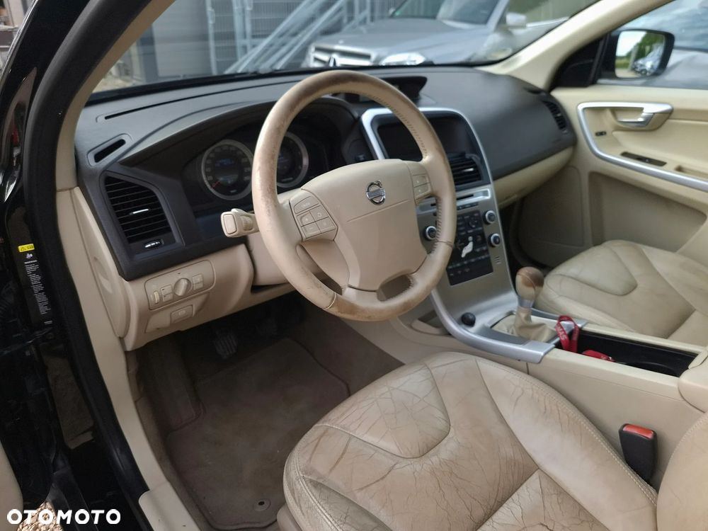Volvo XC 60 2.4D AWD Summum - 13