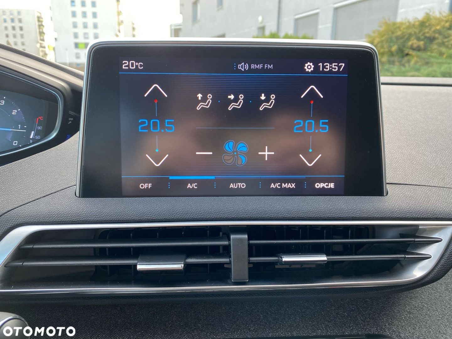 Peugeot 3008 1.6 THP Active S&S EAT6 - 11