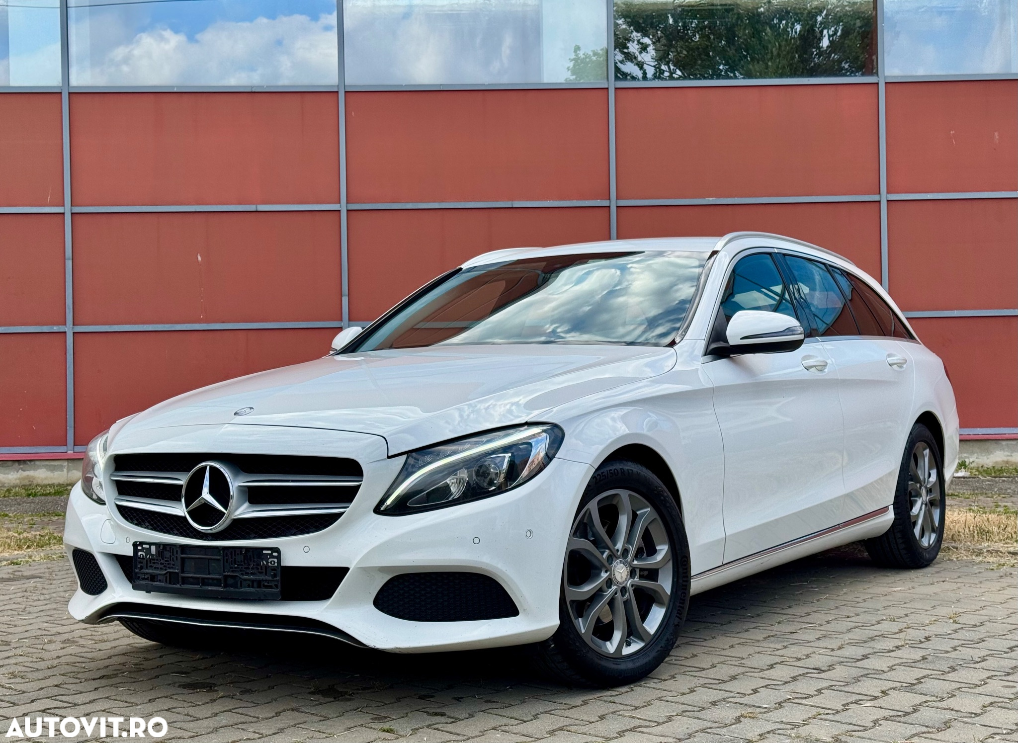 Mercedes-Benz C 220 (BlueTEC) d T 7G-TRONIC Avantgarde - 2