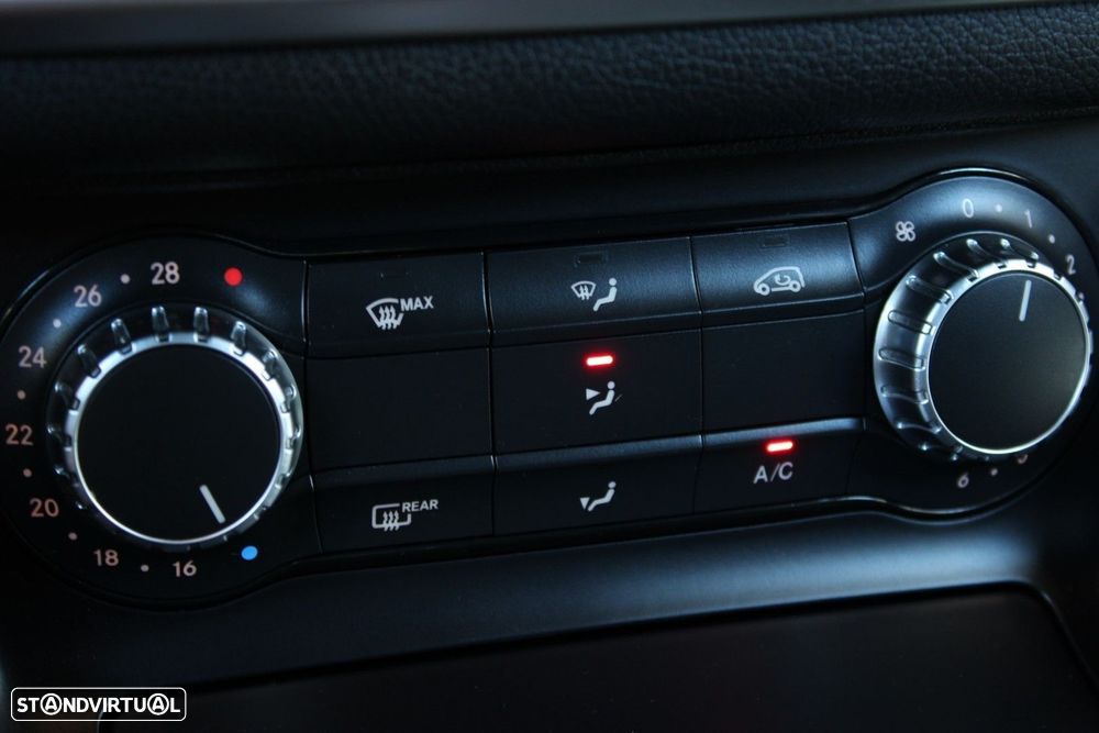 Mercedes-Benz CLA 45 AMG 4Matic 7G-DCT - 43