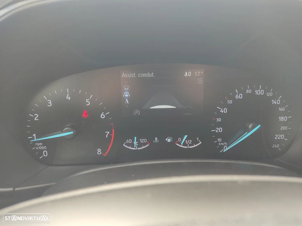 Ford Focus SW 1.0 EcoBoost ST-Line - 25